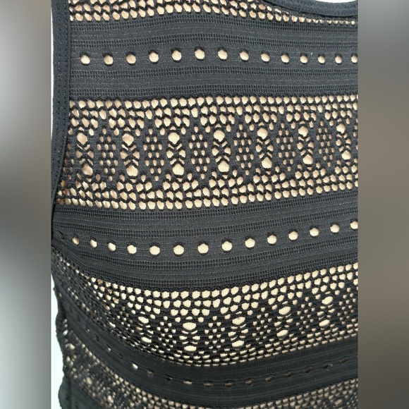 Forever 21 Black and Tan Lace Midi Dress Size M - Picture 4 of 5